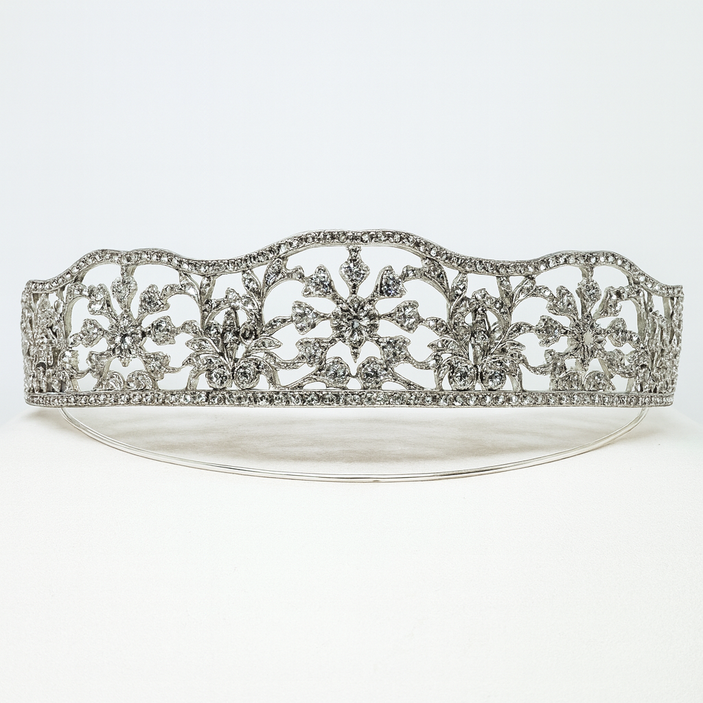 Tiara Austria  /  Plata de Ley  /  Made with Swarovski Elements ®
