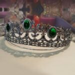 Tiara Rusia verde esmeralda  /   plata de ley  /  Made with Swarovski Elements ®